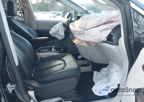 2020 Chrysler Pacifica Touring L z USA, uszkodzony, nr VIN 2C4RC1BGXLR196151